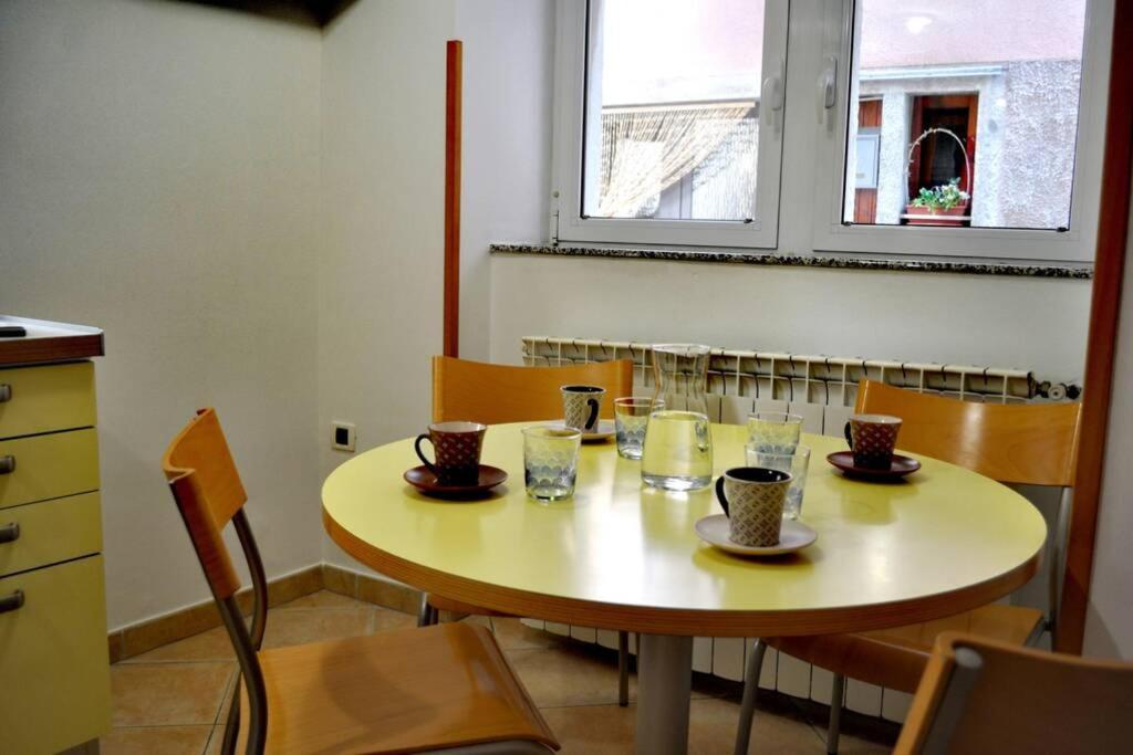 Apartment Veli Dvor Cres Eksteriør billede